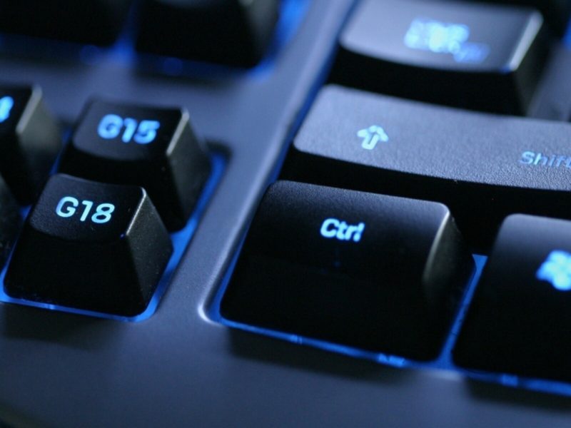 20×1200 Keyboard Backlit Black Blue Background