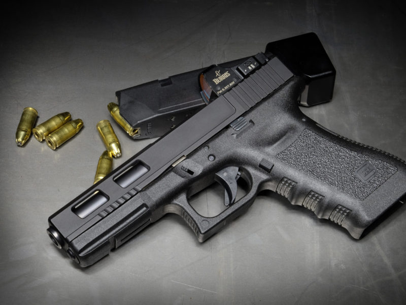 Glock 17 Pistol 2880×1920